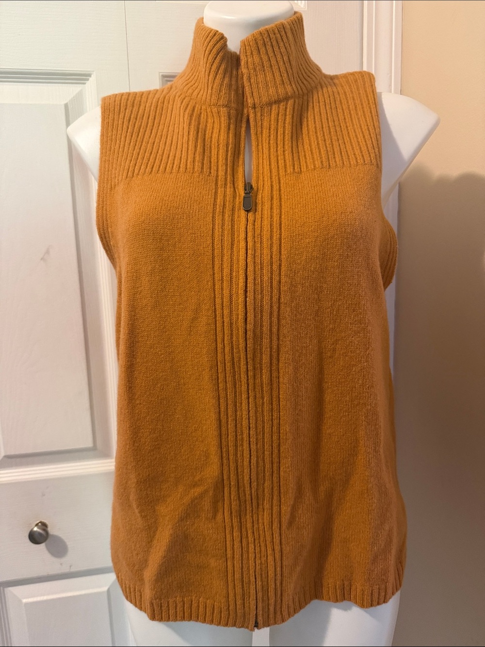 Pendleton Lamb’s Wool Sleeveless Zip Vest - Mustard Gold Size L